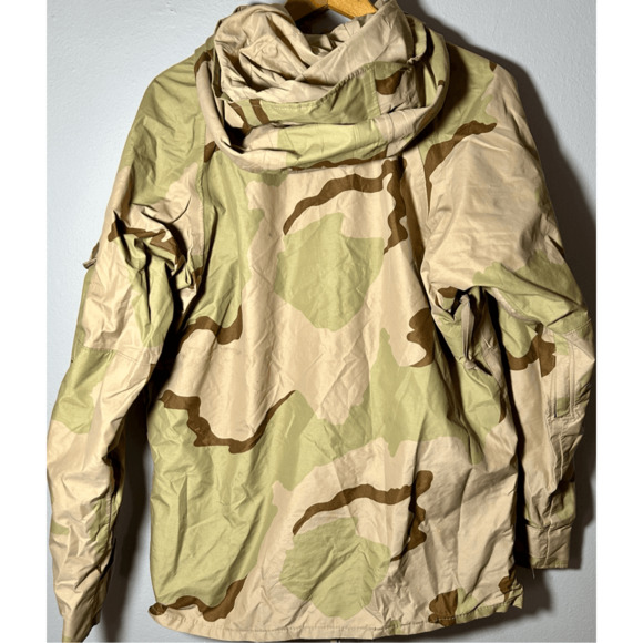 US Army DCU Desert Camo Cold Weather Parka - Medium Regular - 8415-01-470-1953 - Picture 4 of 7